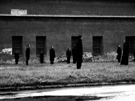 VERTICAL. "DEREVO Soldiers"...  Photo - Elena Iarovaia