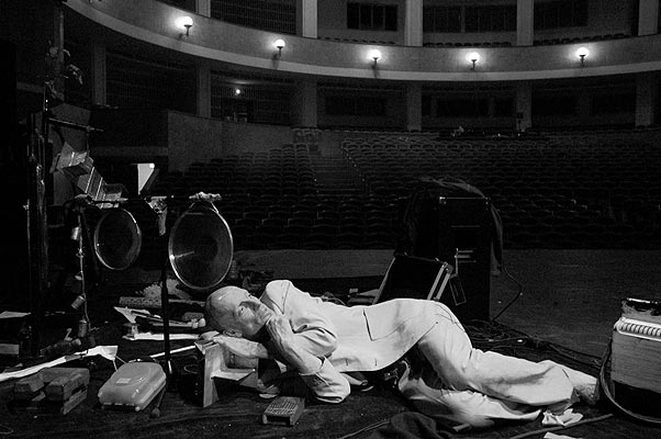 DEREVO & Masters of Butoh. VERTICAL 2005. Mad_in_Japan