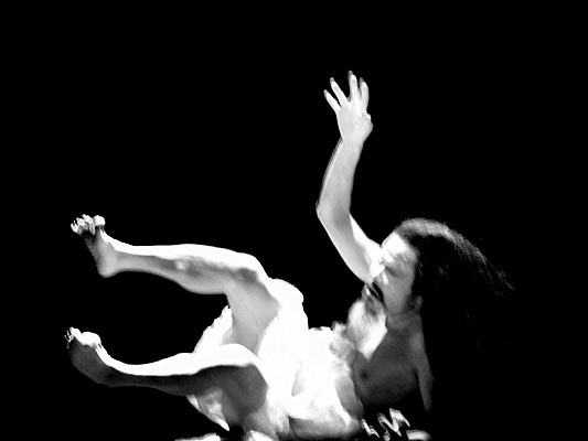 DEREVO & Masters of Butoh. VERTICAL 2005. Mad_in_Japan