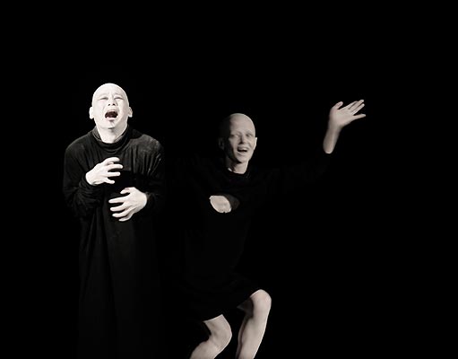 DEREVO & Masters of Butoh. VERTICAL 2005. Mad_in_Japan